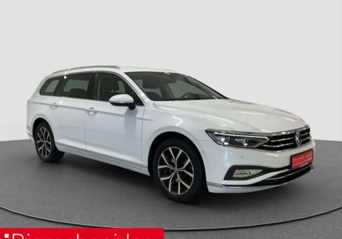 Volkswagen Passat Variant, 2023 3