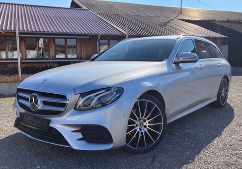 Mercedes-Benz E 200, 2020