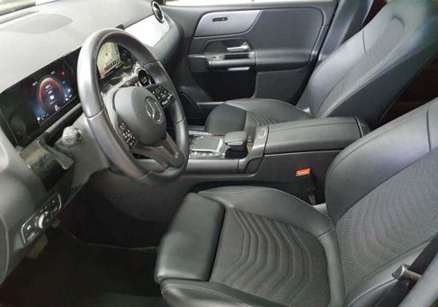 Mercedes-Benz B 250, 2022