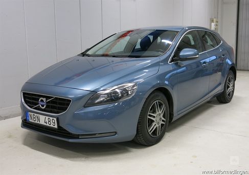 Volvo V40, 2013