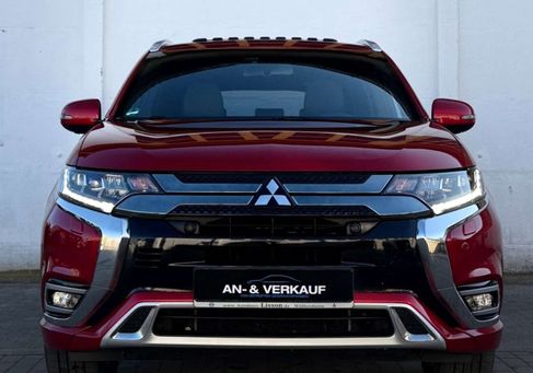 Mitsubishi Outlander, 2021