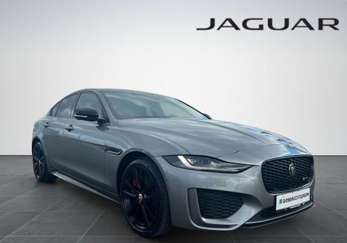 Jaguar XE, 2022