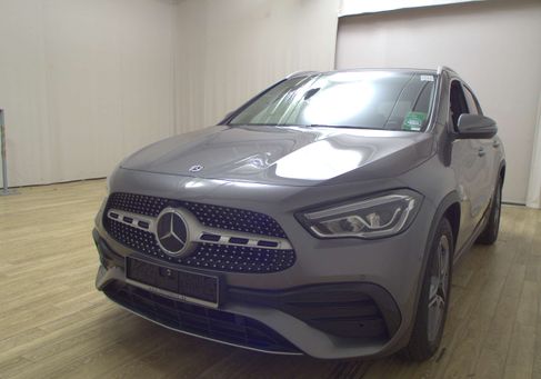 Mercedes-Benz GLA 200, 2023 2