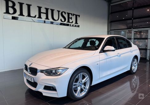 BMW 318, 2015