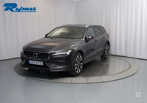 Volvo V60 Cross Country, 2024