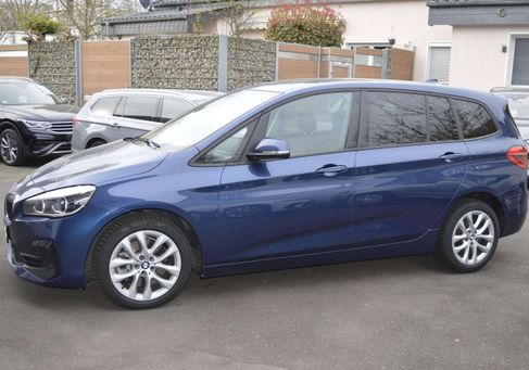 BMW 218, 2022 3