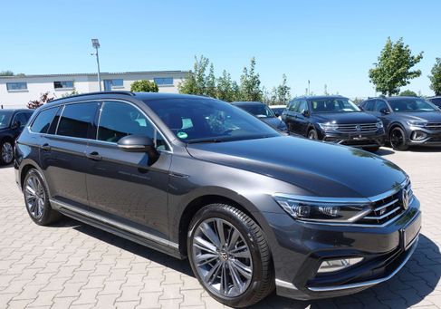 Volkswagen Passat Variant, 2023 3