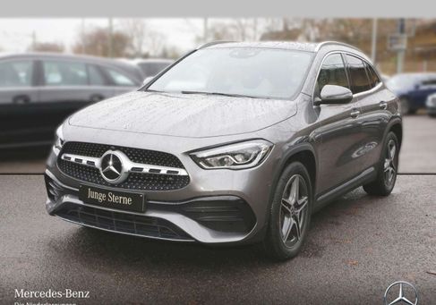 Mercedes-Benz GLA 250, 2021