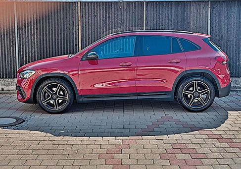 Mercedes-Benz GLA 200, 2020