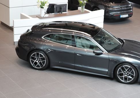 Porsche Taycan, 2025