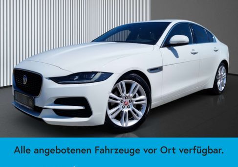 Jaguar XE, 2020