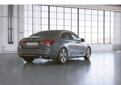 Mercedes-Benz A 250, 2022
