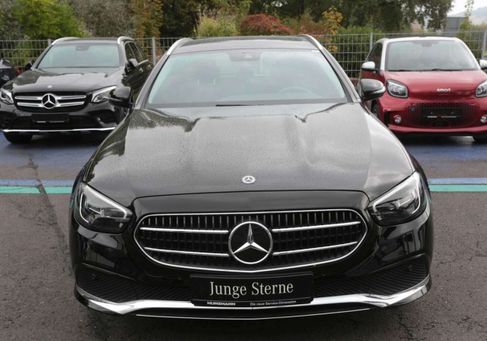 Mercedes-Benz E 300, 2021