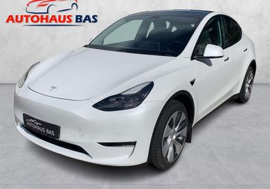 Tesla Model Y, 2022