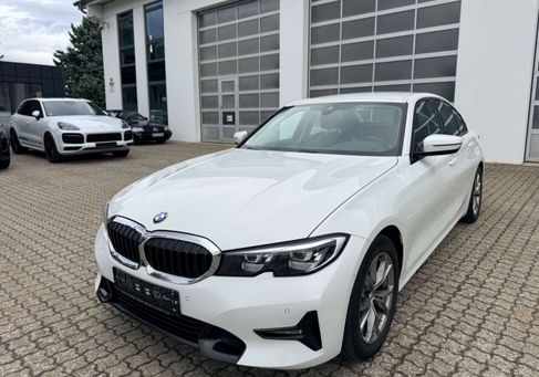 BMW 318, 2020 3