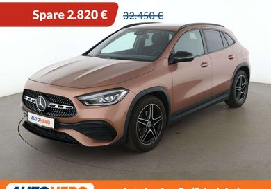 Mercedes-Benz GLA 200, 2022