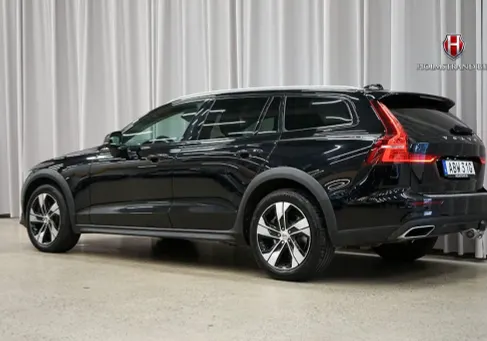 Volvo V60 Cross Country, 2022