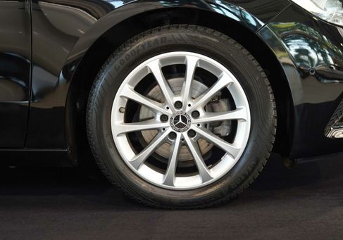 Mercedes-Benz B 180, 2021