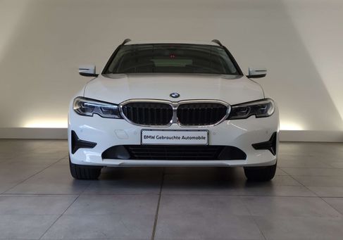 BMW 320, 2022 3