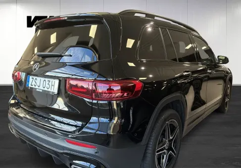 Mercedes-Benz GLB 200, 2024 3