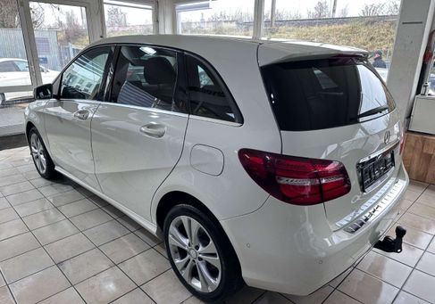 Mercedes-Benz B 200, 2017