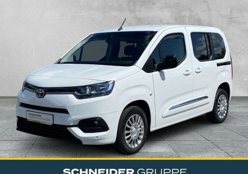 Toyota Verso, 2022