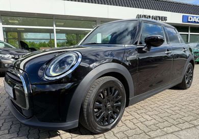 MINI ONE, 2022