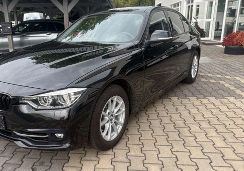 BMW 318, 2018