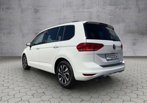 Volkswagen Touran, 2023 3