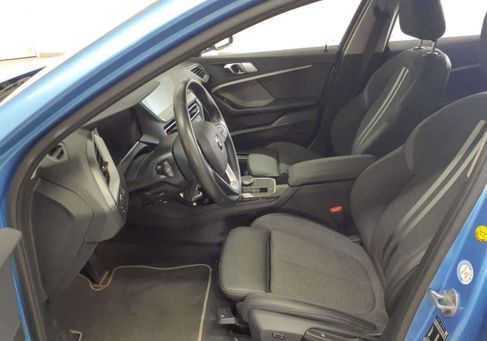 BMW 118, 2021