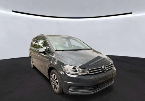 Volkswagen Touran, 2023 2