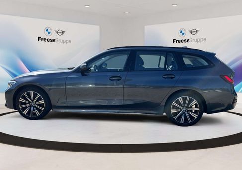 BMW 320, 2022