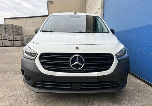 Mercedes-Benz, 2022 2