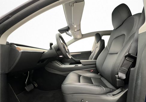 Tesla Model Y, 2022 3