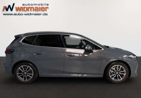 BMW 218, 2024