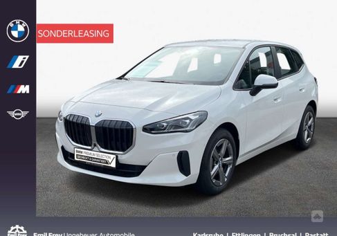 BMW 216, 2023