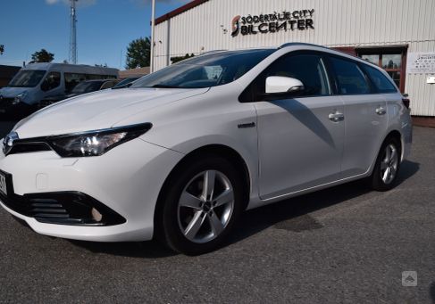 Toyota Auris Touring Sports, 2016