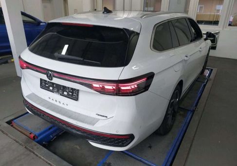 Volkswagen Passat Variant, 2024 3