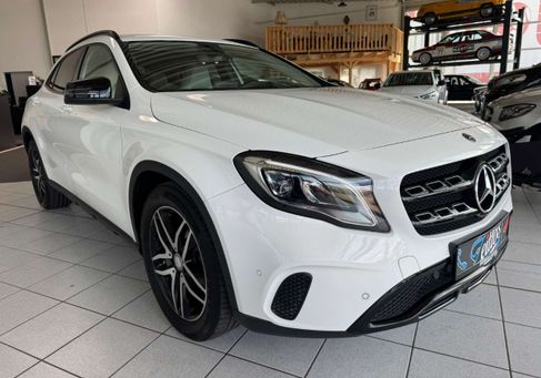 Mercedes-Benz GLA 200, 2019 3