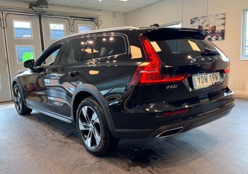 Volvo V60 Cross Country, 2020