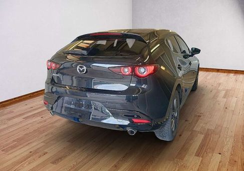Mazda 3, 2025