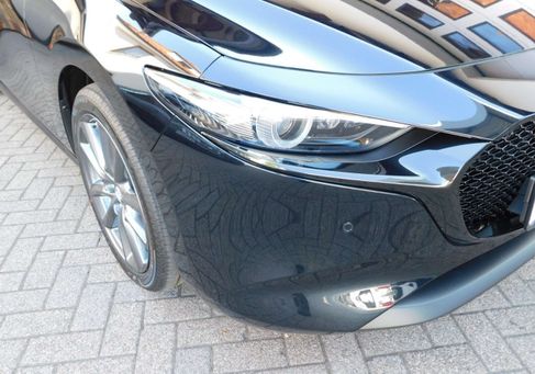 Mazda 3, 2025