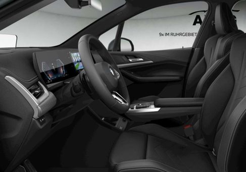 BMW 220, 2023 3
