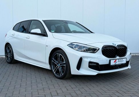 BMW 118, 2020