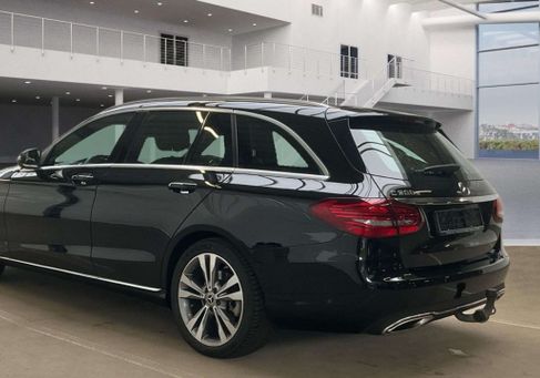 Mercedes-Benz C 300, 2021