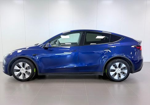 Tesla Model Y, 2023 3