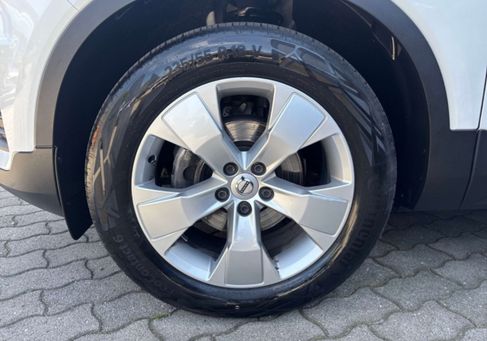 Volvo XC40, 2021 3