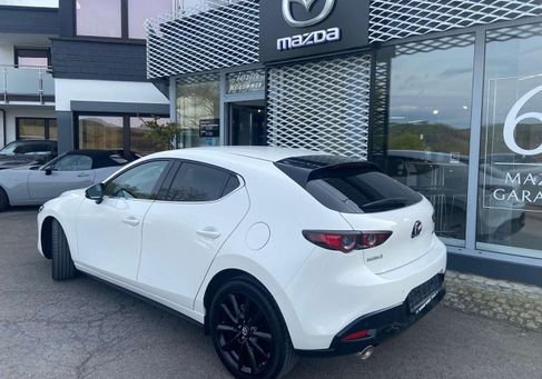 Mazda 3, 2022