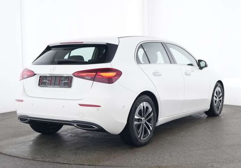 Mercedes-Benz A 200, 2025