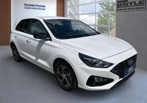Hyundai i30, 2022